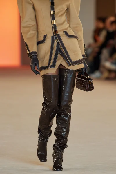 Look 26